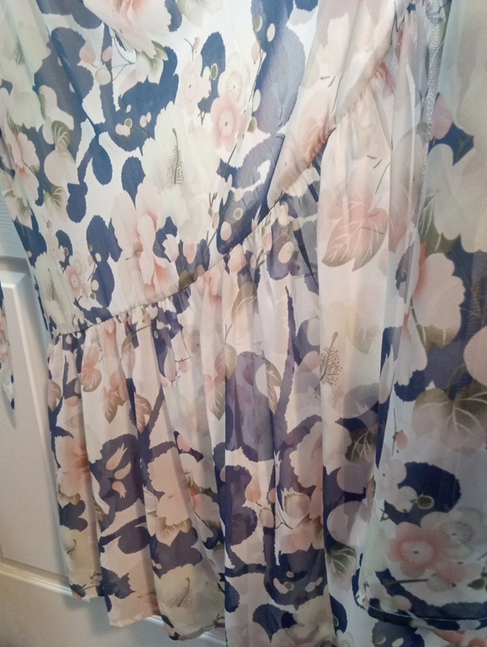 LOFT V NECK RUFFLE MAXI DRESS - Picture 5 of 8